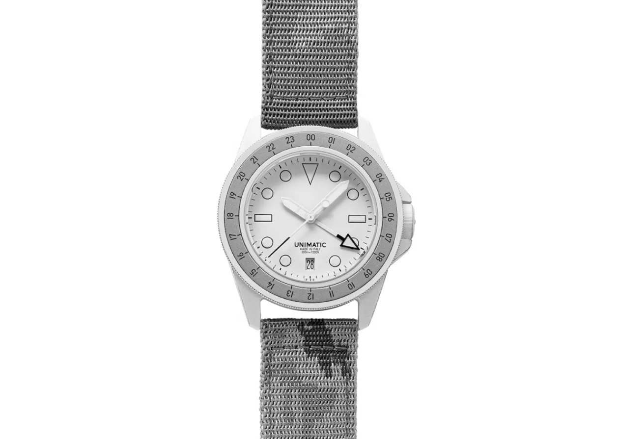 Unimatic x Revolution The Rakes limited edition Modello Uno GMT Arctic Fox where stealth meets style 3