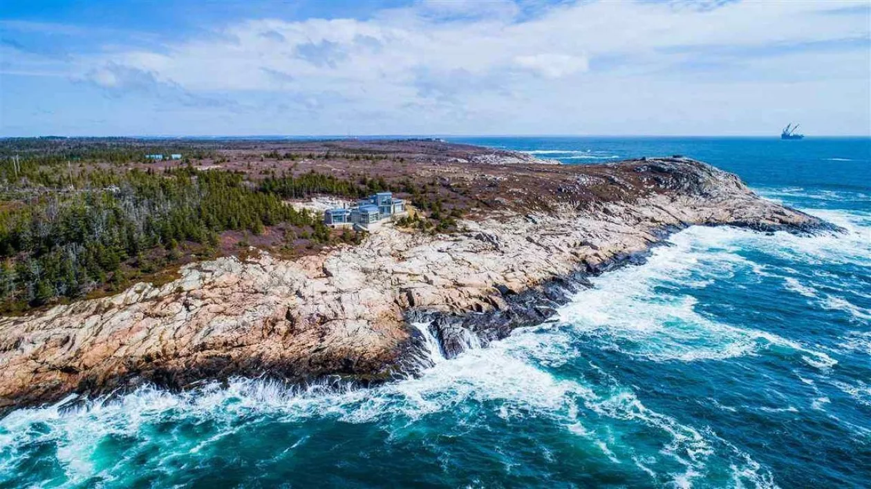 Ketch harbour house supremarine 3