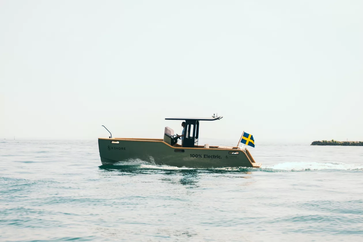 Elevate Your Boating with the Eelex 8000 The Electric Adventure Boat 3