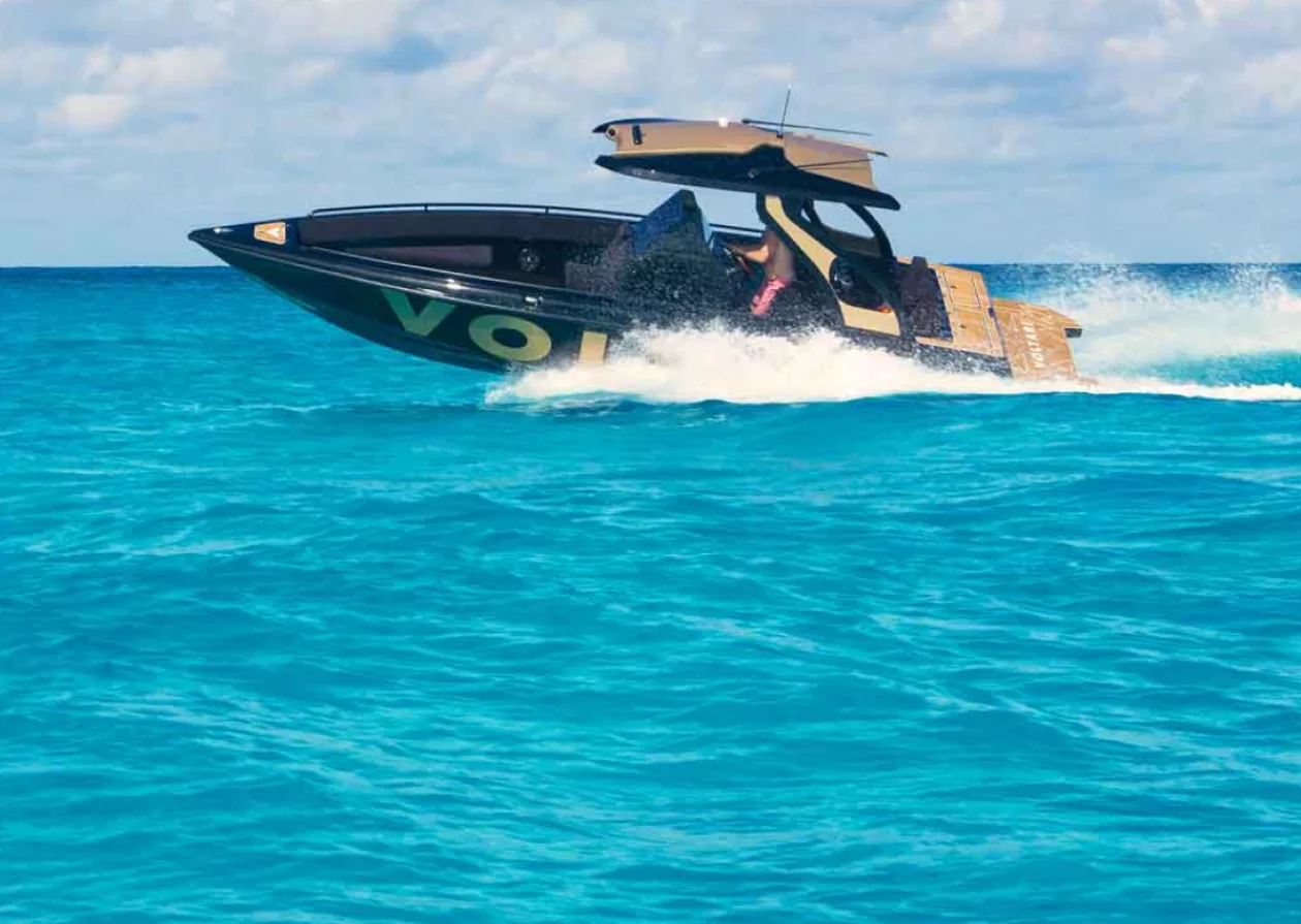 Revolutionize Your Boating Experience with the Voltari 260 Electric Boat 6