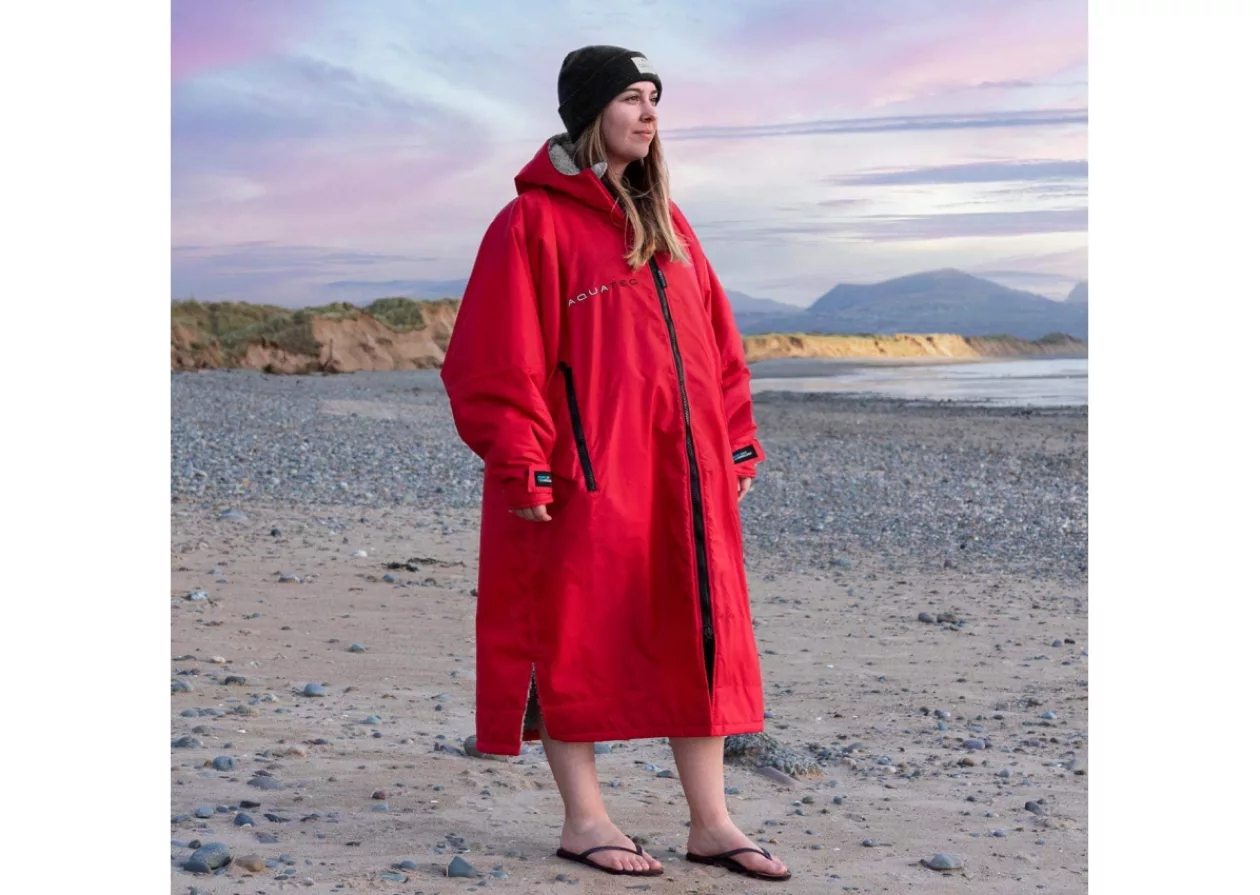 Stay Warm and Dry with AQUATEC Surf Poncho Changing Robe for Water Sports 5