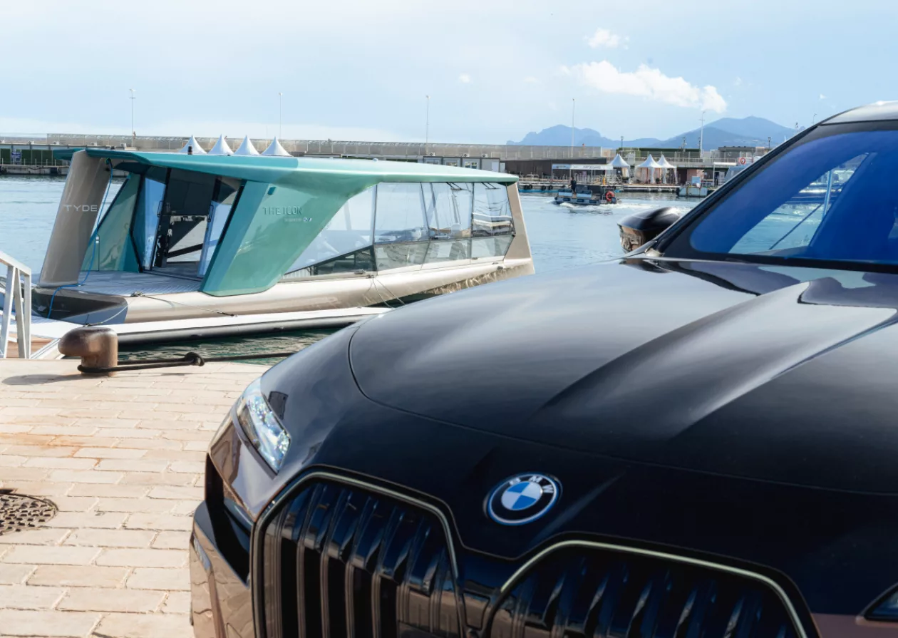 THE ICON BM Ws All Electric Foiling Yacht Redefining Sustainable Water Travel 2