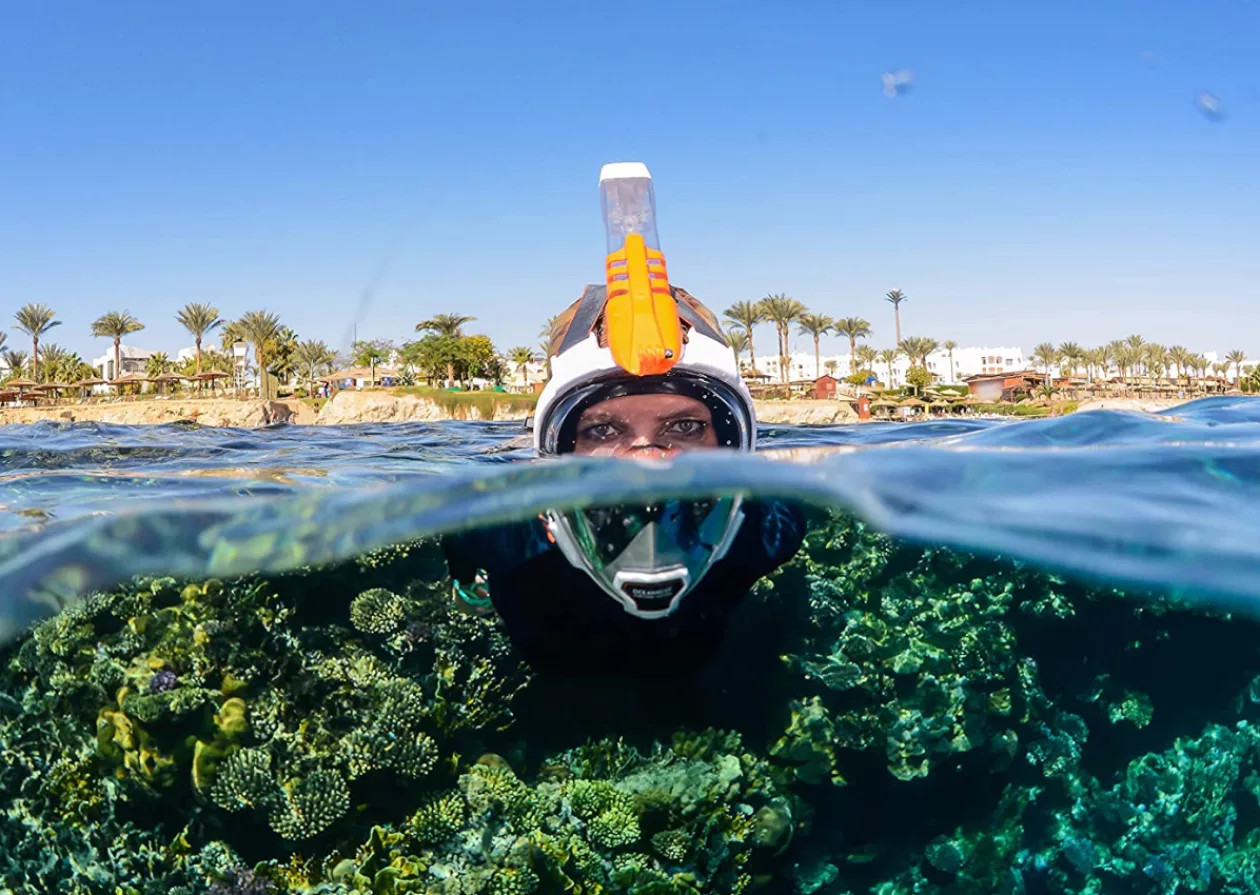 Dive into Unmatched Comfort and Safety with OCEAN REEF Aria QR Quick Release Snorkeling Mask 2