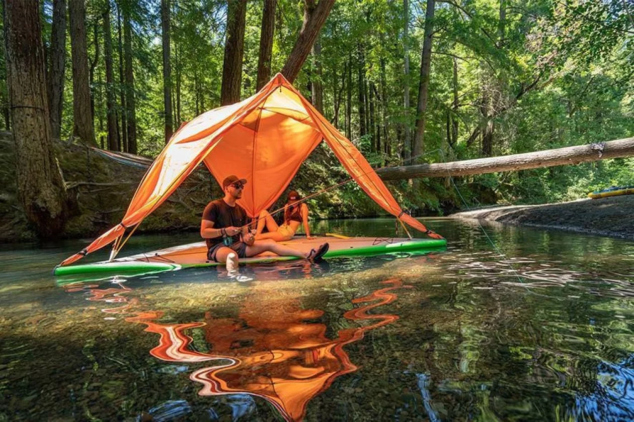 Floating tent01