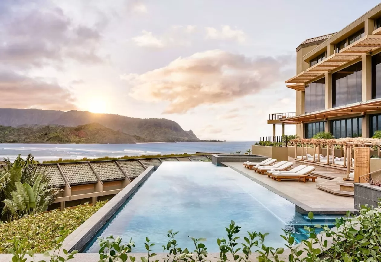 Welcome to 1 Hotel Hanalei Bay Your Luxurious Oceanfront Getaway 8