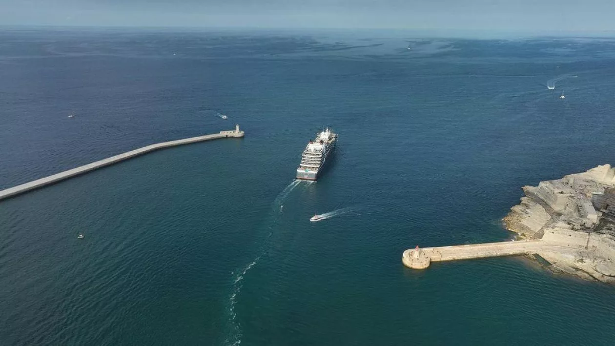 Seabourns Pursuit A New Era in Luxury Adventure Cruising 9