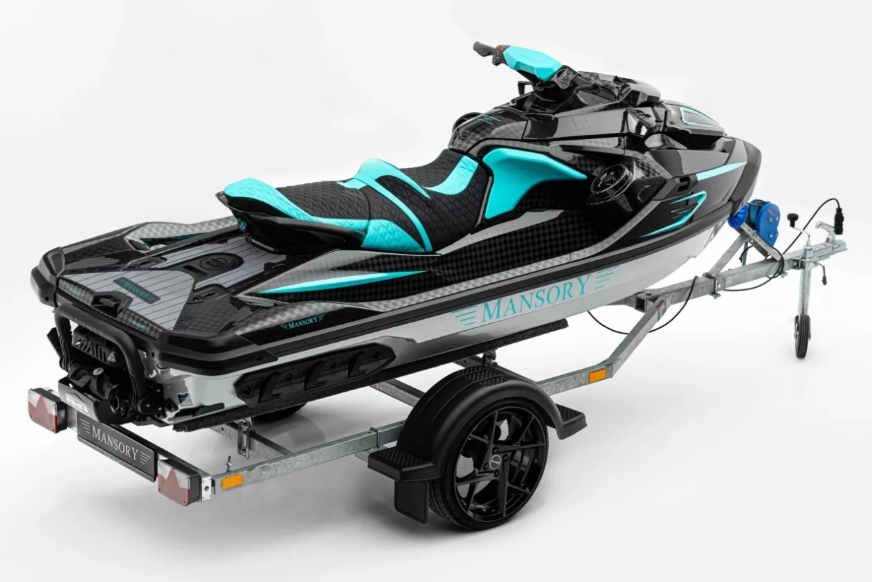 Mansorys Marlin Jet 400 Redefining Watercraft with Speed and Luxury 1