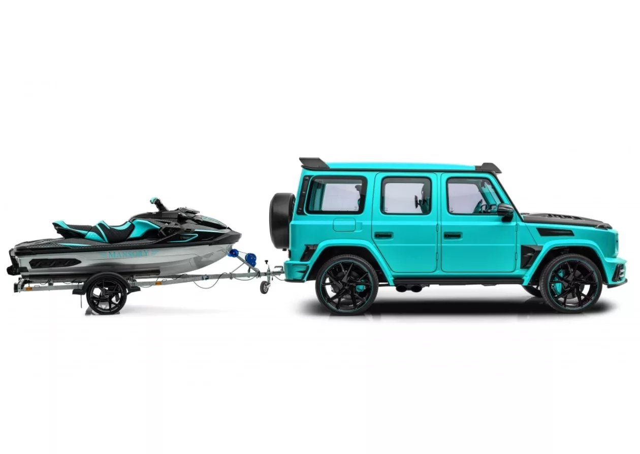 Mansorys Marlin Jet 400 Redefining Watercraft with Speed and Luxury 9