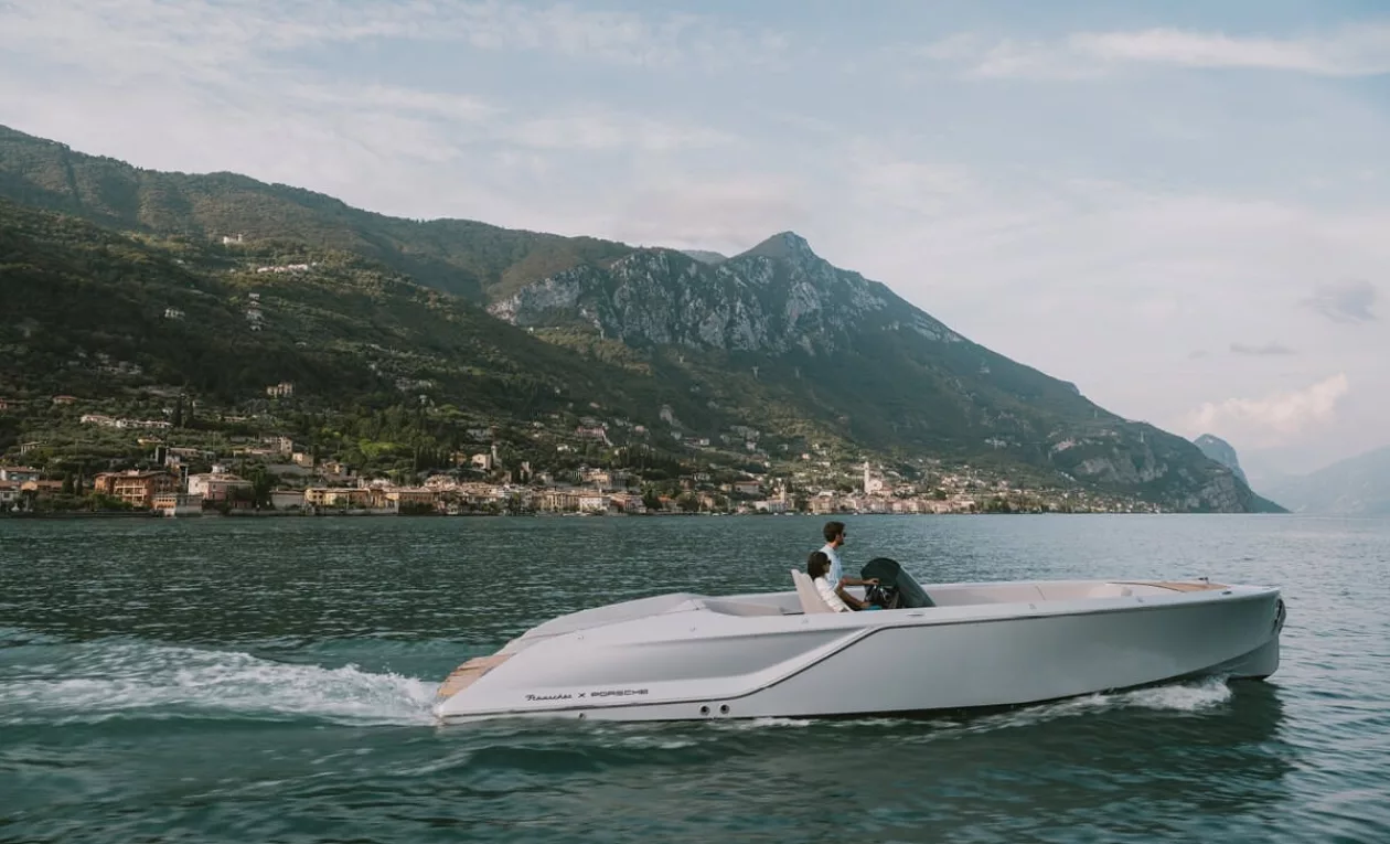 From Road to Water The 850 Fantom Air Speedboat by Porsche and Frauscher 1