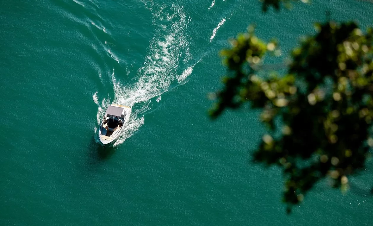From Road to Water The 850 Fantom Air Speedboat by Porsche and Frauscher 6