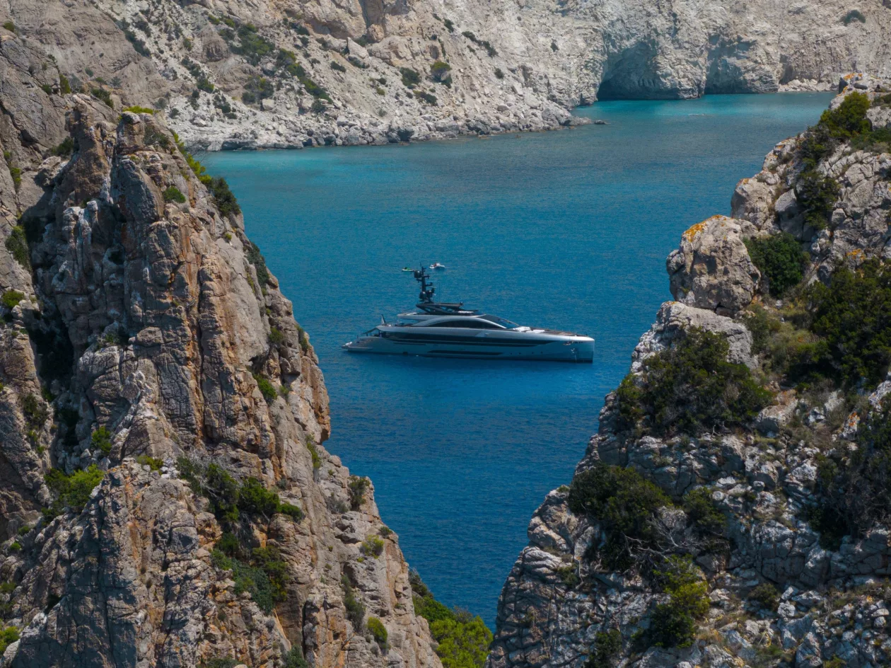 No Stress Two by Rossinavi A Vision of Stress Free Yacht Ownership 8