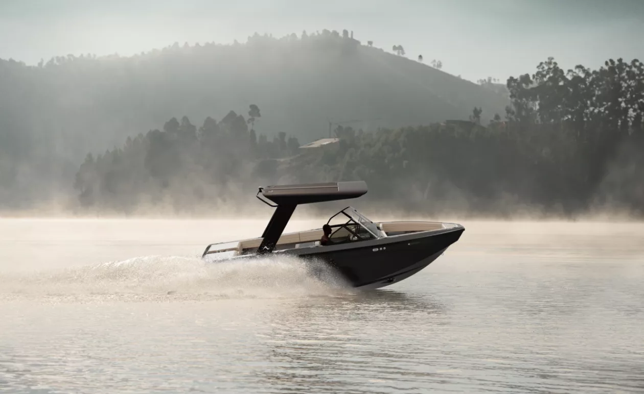 Sustainable Seas Arc Sports Eco Friendly Wake Boat Experience 1