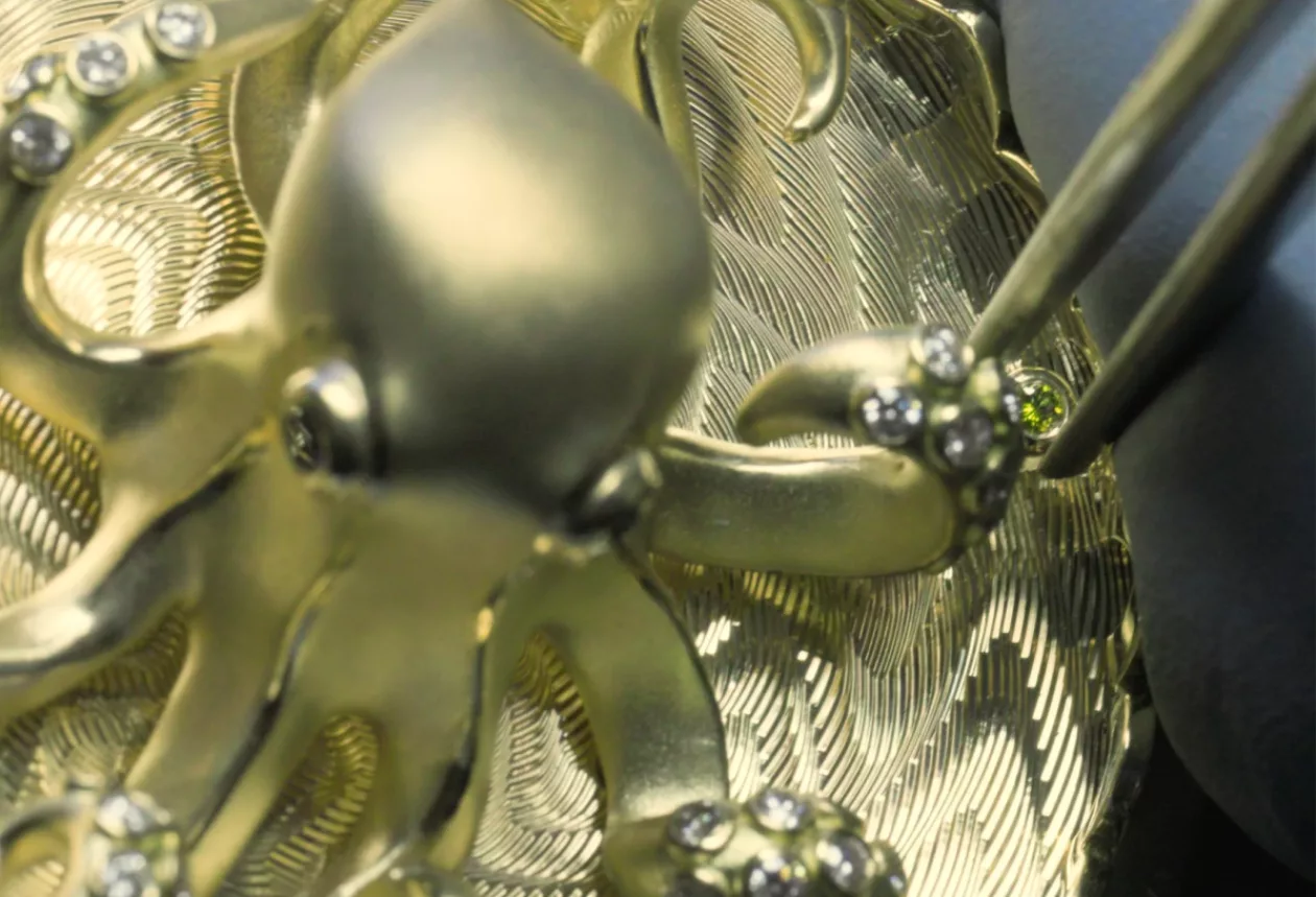 FABERGÉ X 007 OCTOPUSSY EGG OBJET NUMBERED EDITION 8
