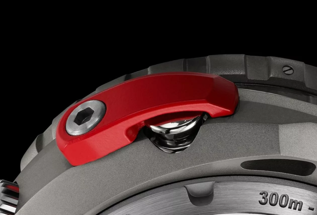 THE DIVETRACK DIVING CHRONOGRAPH WATCH 3