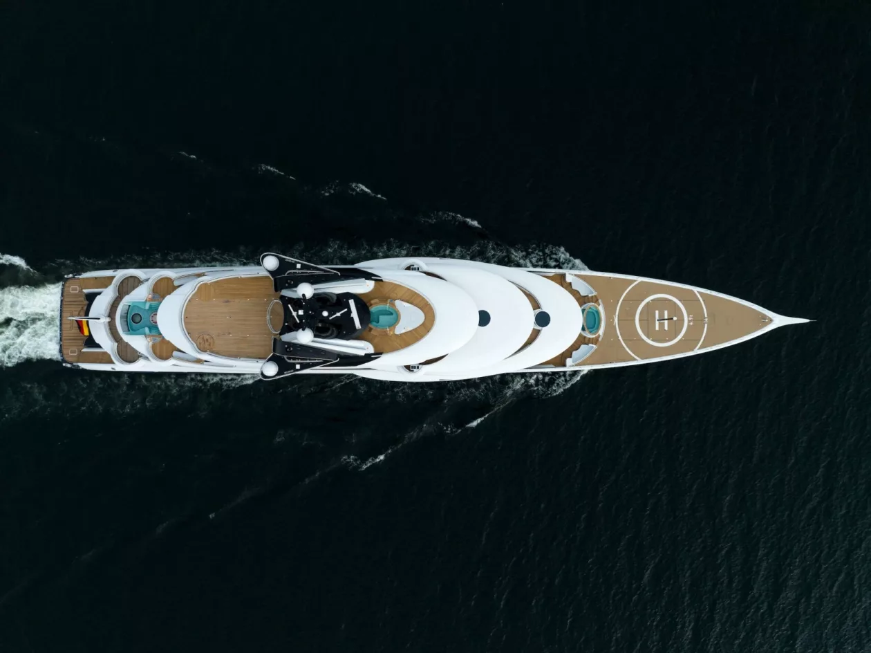 Sail in Supreme Luxury aboard the KISMET Gigayacht 5