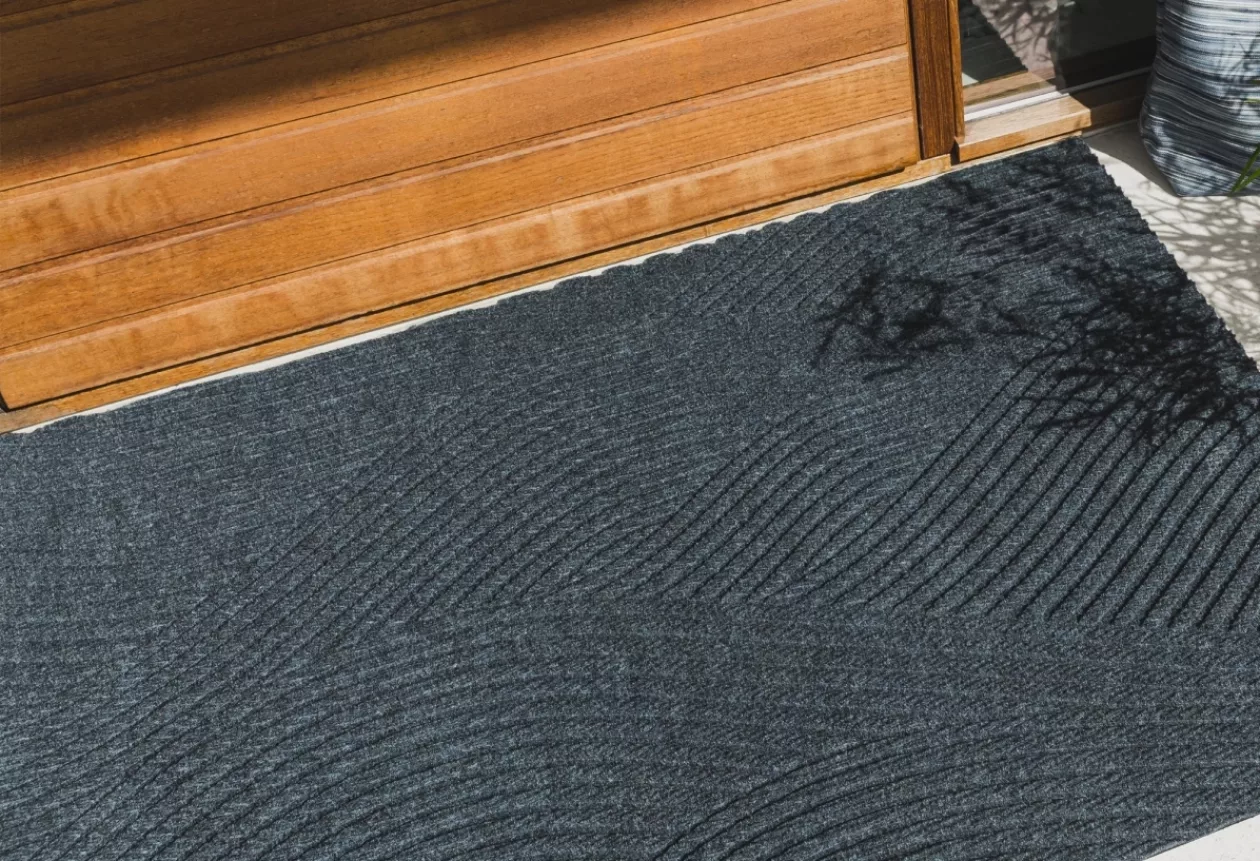 Coastal Charm for Your Entryway The Sjö Doormat by Heymat 7