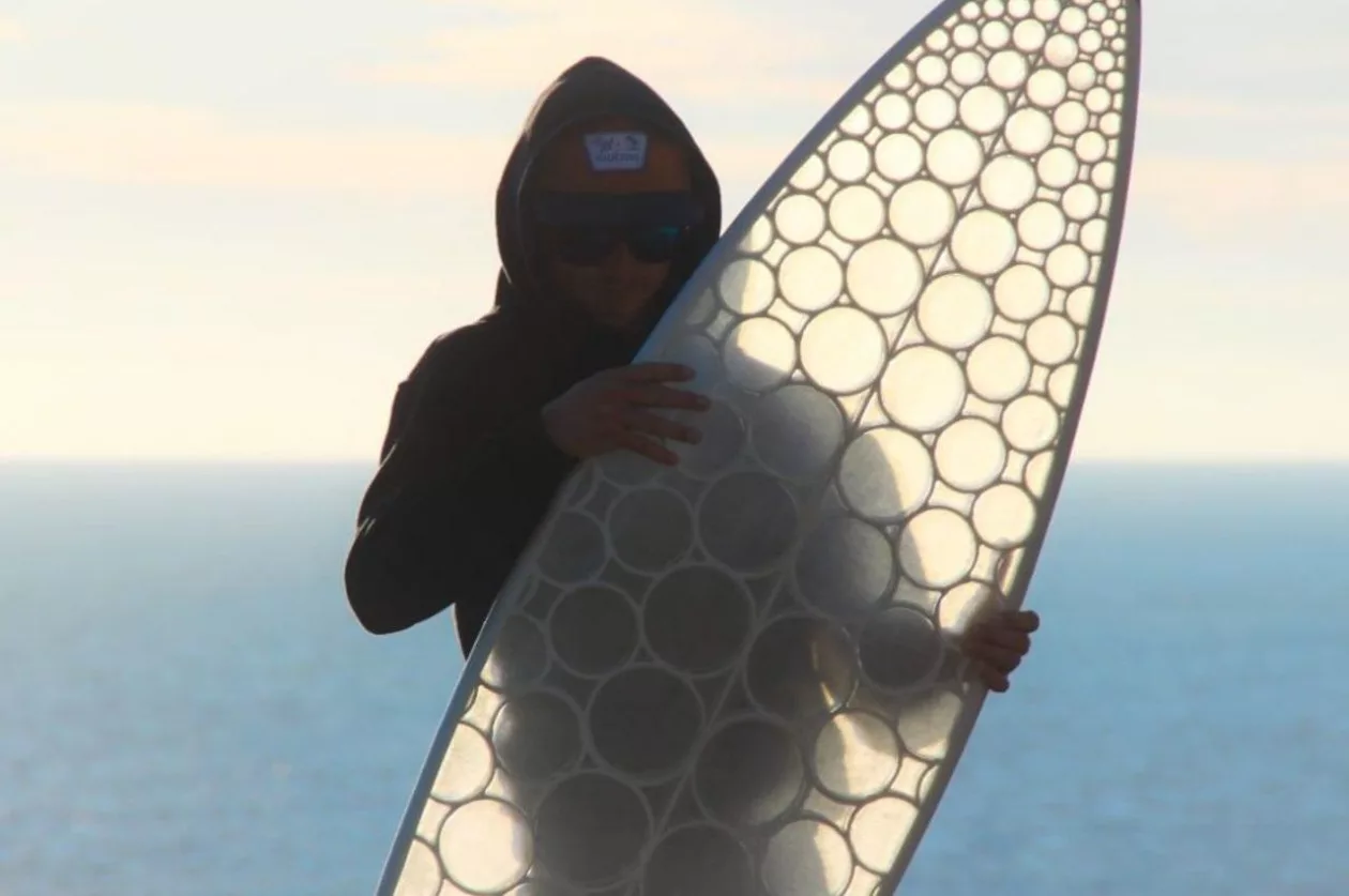 Paradoxal surfboard 8