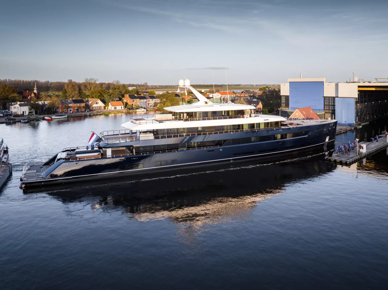 Feadship ONE launched 13