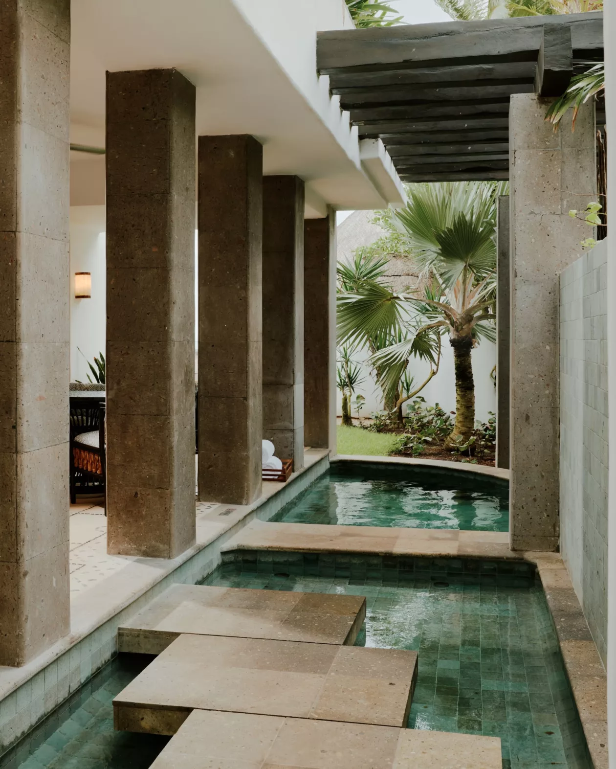 Mar acc oceanfront two bedroom plunge pool suite04 1