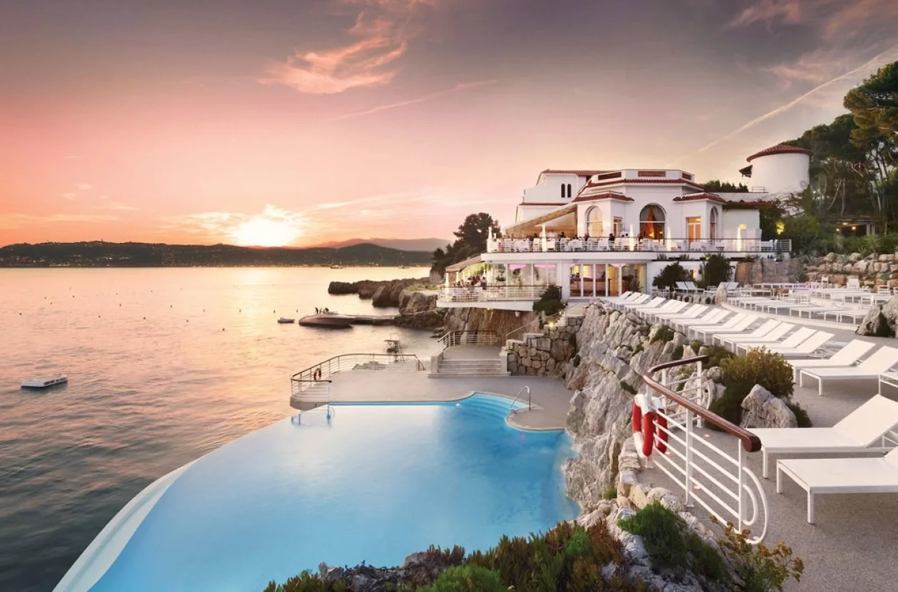 Hotel du cap eden roc swimming pool 4