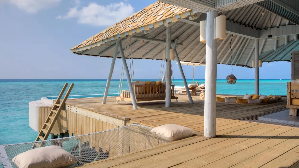 Crusoe Temporary Interior Placeholders6 1600x900