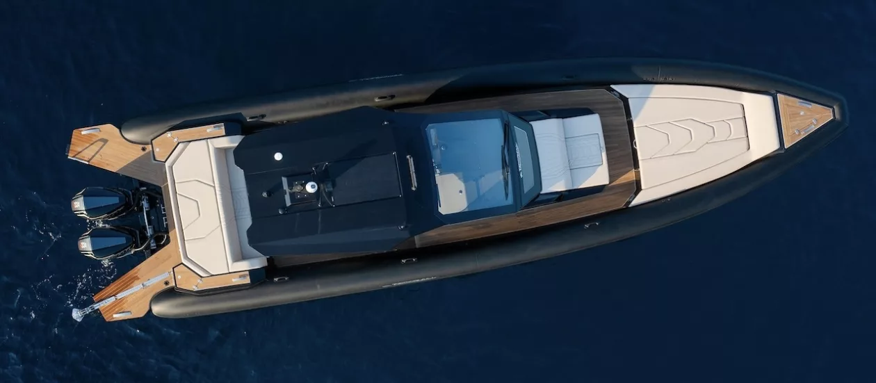 Technohull alpha 40 1