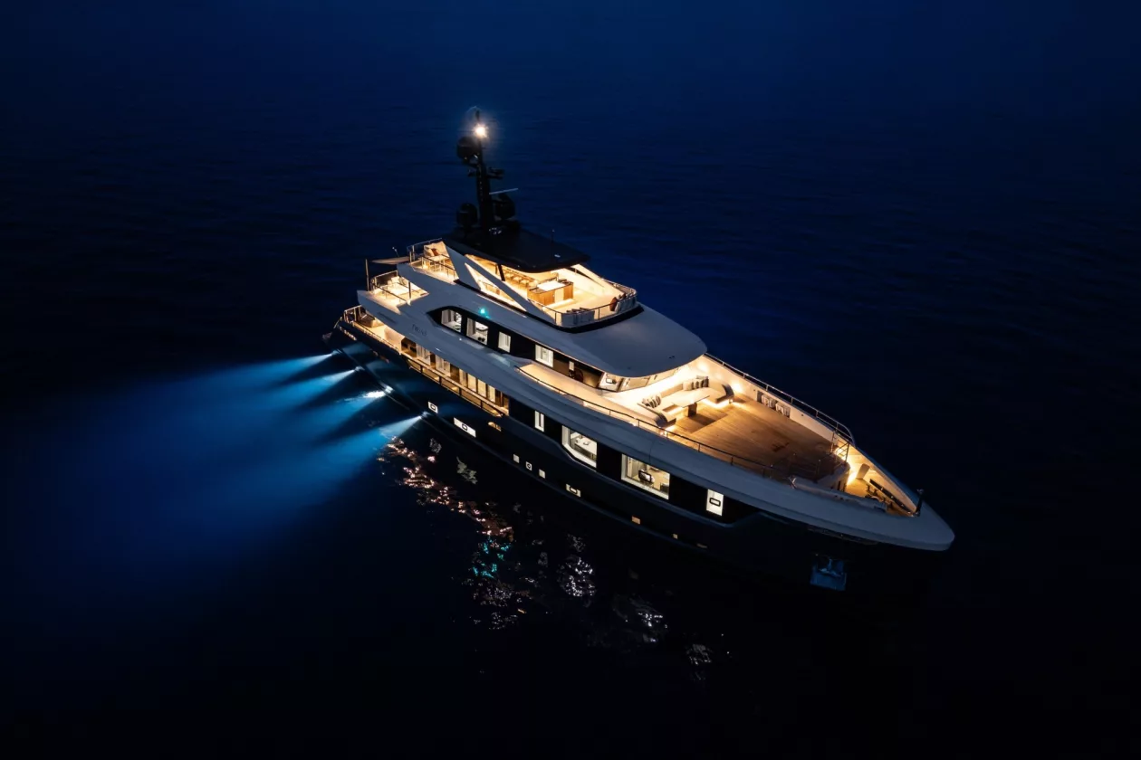 Superyacht TWINSv1