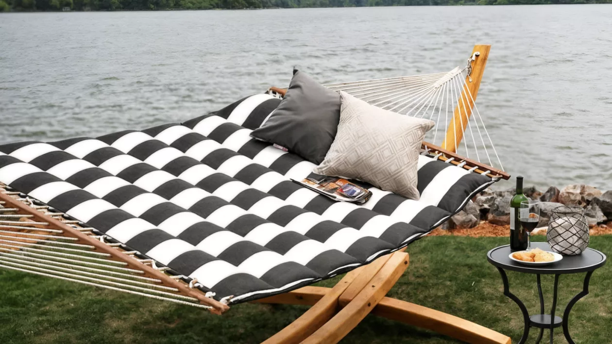 Crate and barrel pillowtop stripe key features and pecifications
