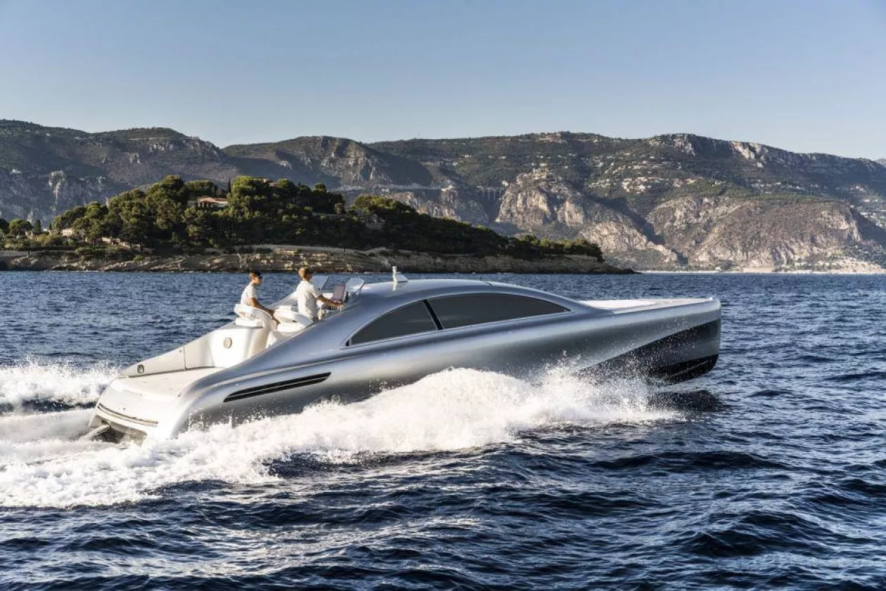 Mercedes benz silver arrows marine granturismo luxury yacht supremarine 9