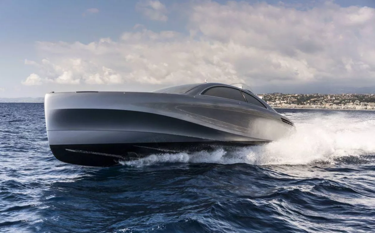 Mercedes benz silver arrows marine granturismo luxury yacht supremarine 0