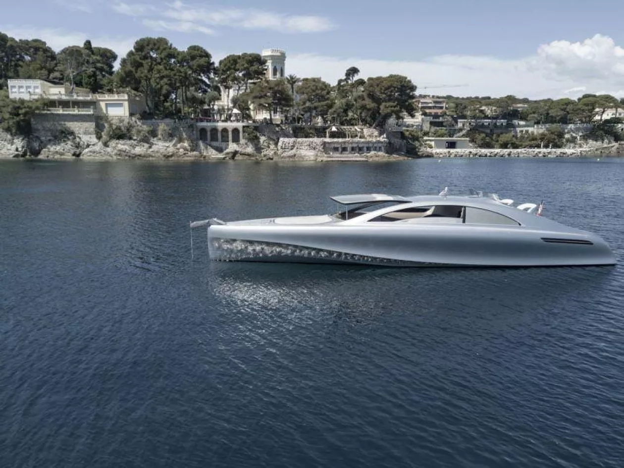 Mercedes benz silver arrows marine granturismo luxury yacht supremarine 6