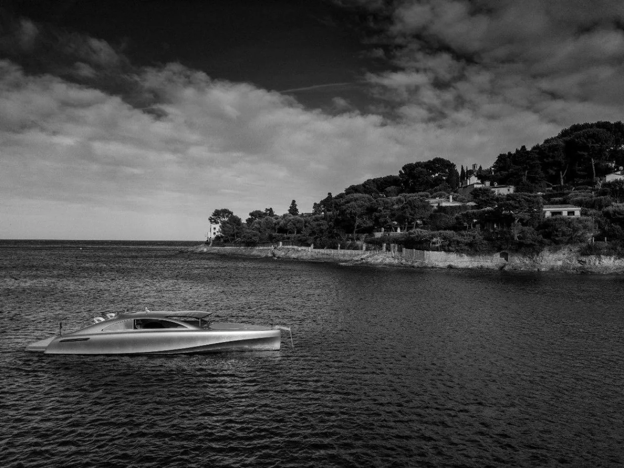 Mercedes benz silver arrows marine granturismo luxury yacht supremarine 2