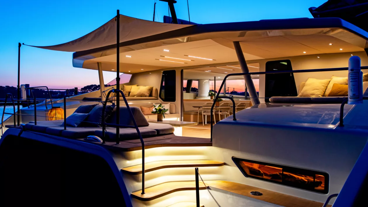 MODX 70 Innovation in Motion Luxury by Design 005