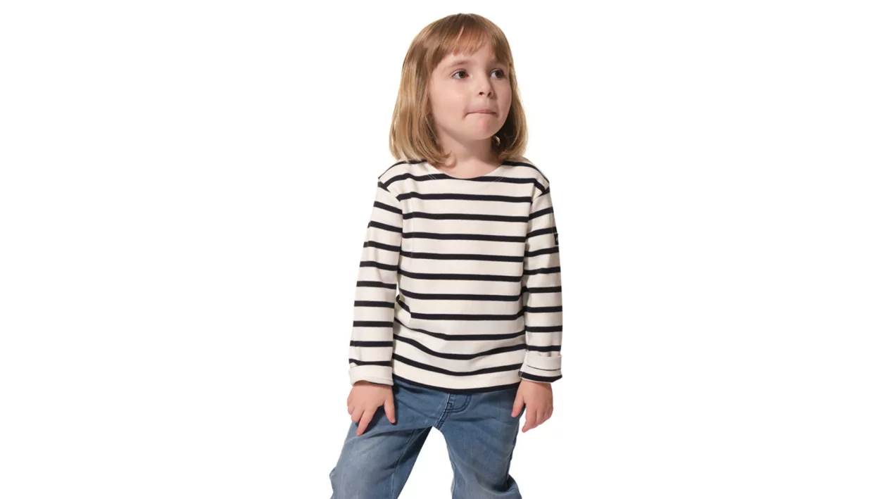Classic Stripes for the Whole Crew 002