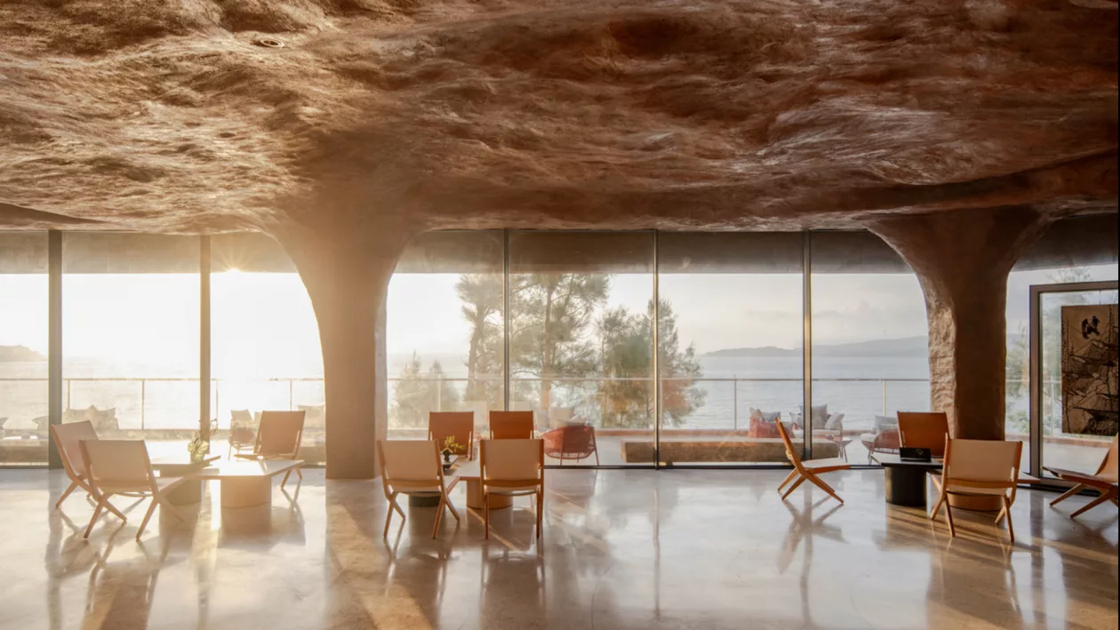 Blue Insight Cave Space Subterranean Dialogue Between Architecture and Sea 02