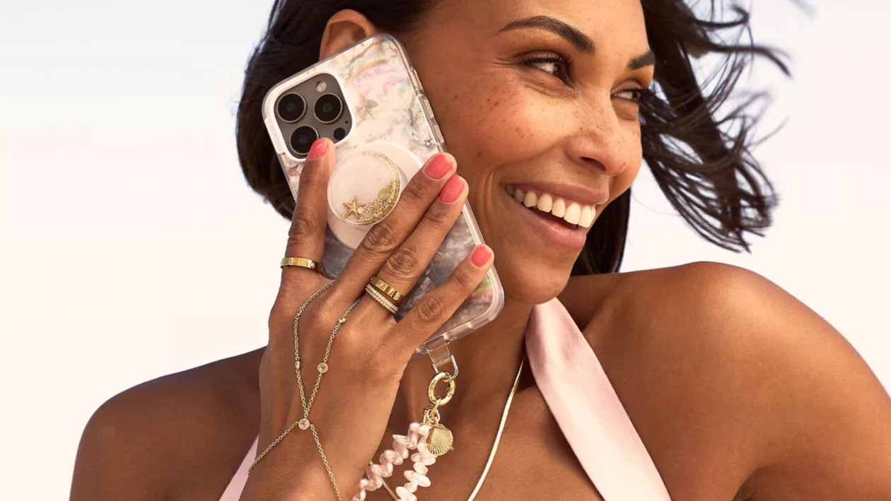 Golden Glow Beachy Vibes Electric Picks x Pop Sockets Summer Drop 04