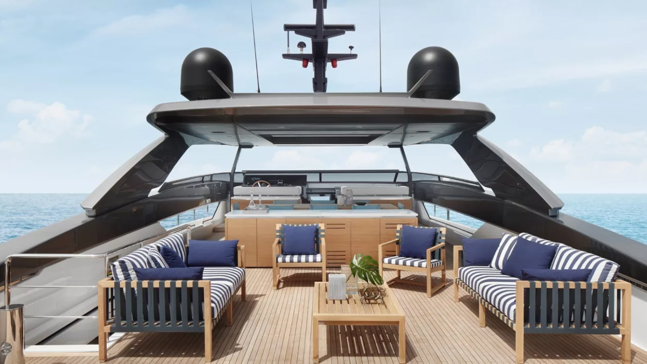 SL120 Asymmetric by Sanlorenzo Defying Conventions Embracing the Sea 07
