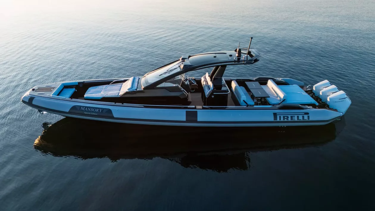 The PIRELLI 42 MANSORY High Octane Elegance on Water 03