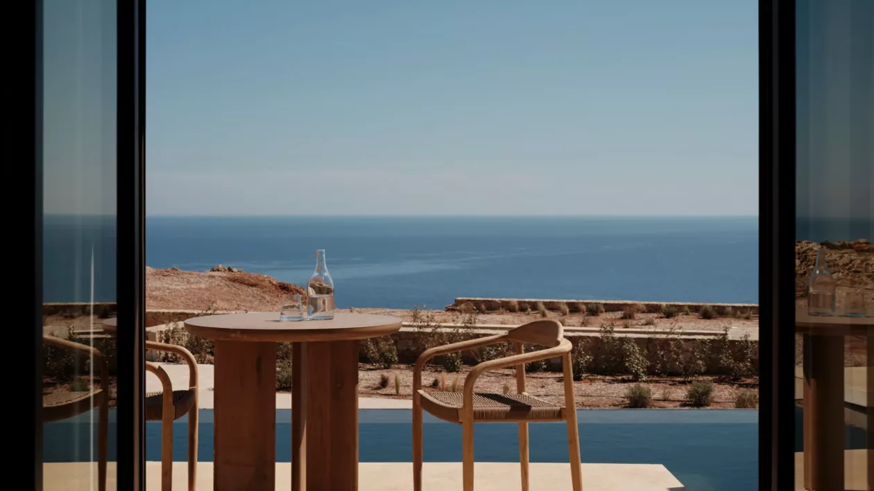 Gundari An Aegean Sanctuary of Sculptural Simplicity and Natural Grace 06