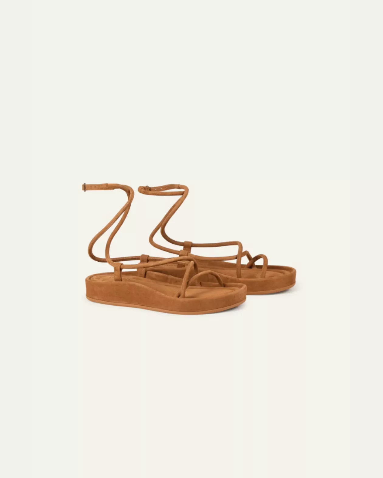 Coastal Chic Redefined The bash Suzie Kondi Capsule Collection 05