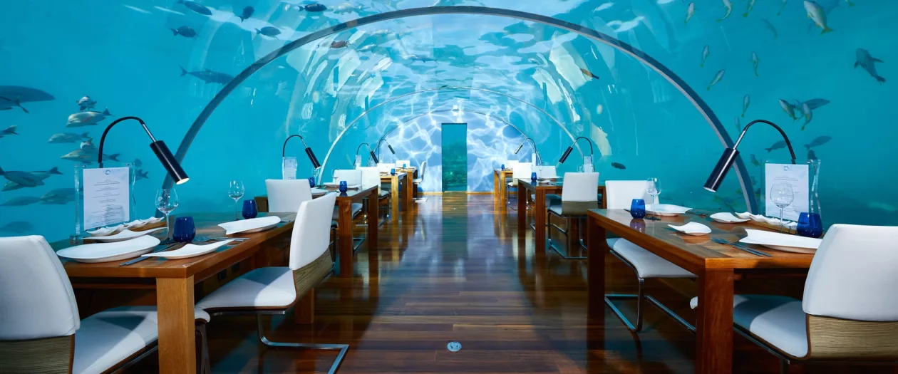 Ithaa undersea restaurant supremarine 3
