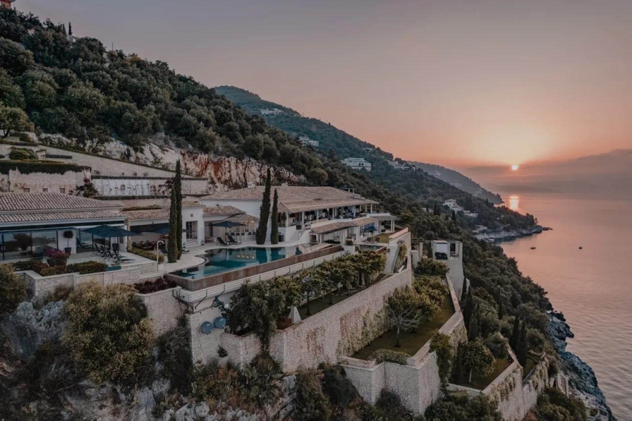 Ultima Corfu Barefoot Ionian Majesty 06