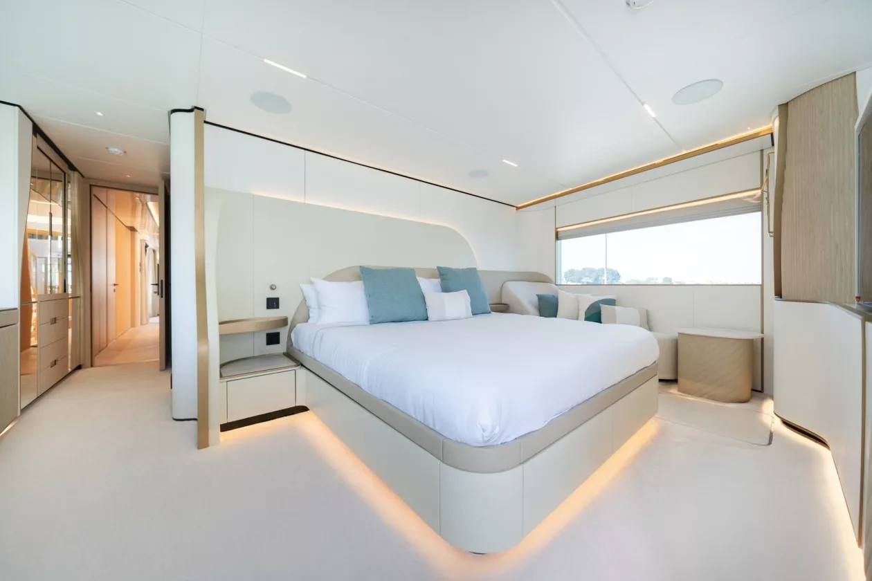 Majesty 100 Terrace The Art of Open Air Luxury Redefined 07