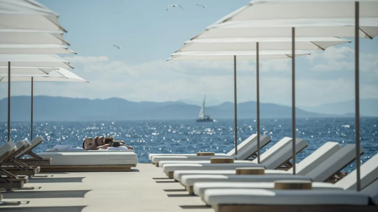Four Seasons Astir Palace Athens Riviera Elegance Meets Ancient Heritage 03