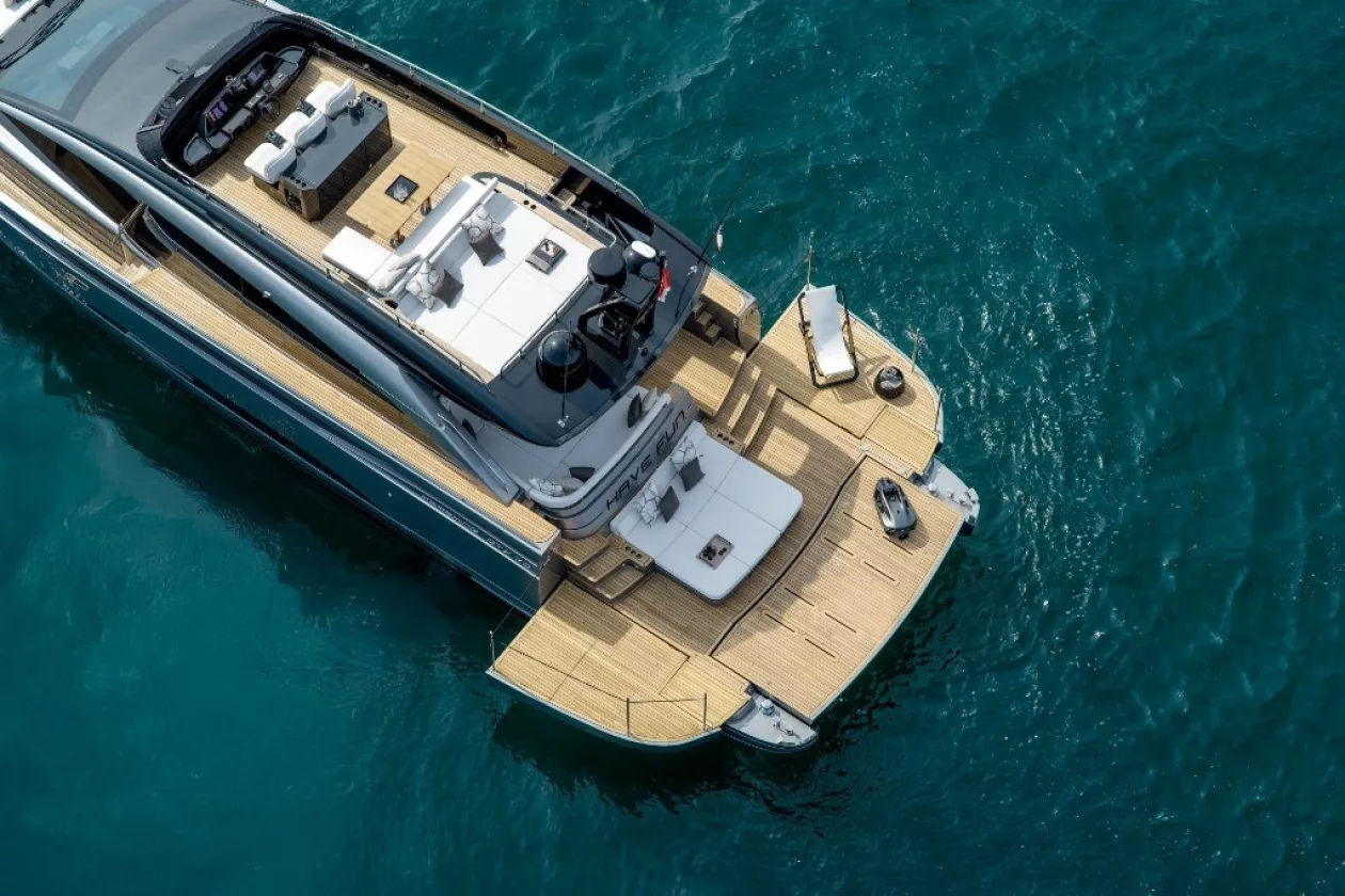Pershing GTX70 Power Elegance and Open Air Freedom 03