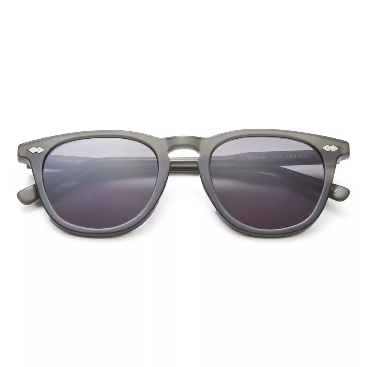 Black Grey Essentials A Coastal Day 05