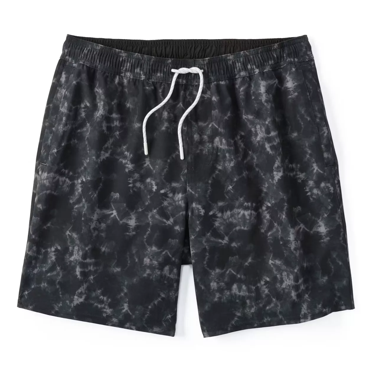 Black Grey Essentials A Coastal Day 08