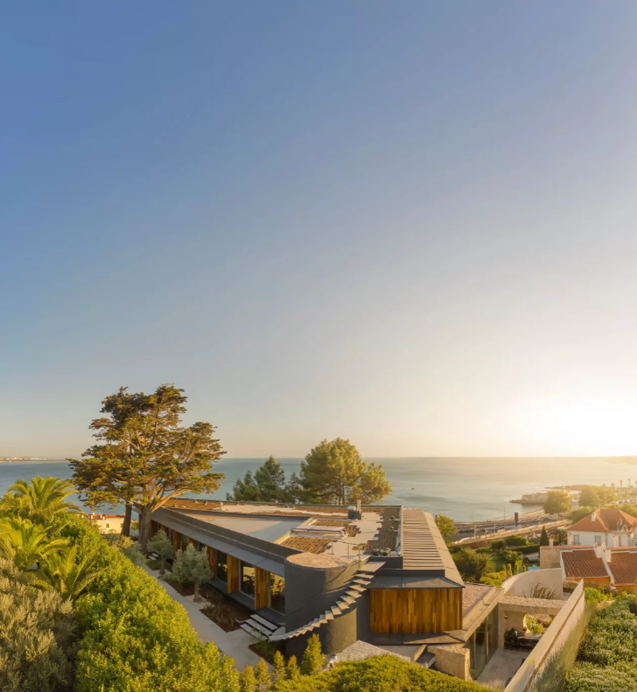 Casa Tejo Modern Living on the Water 08