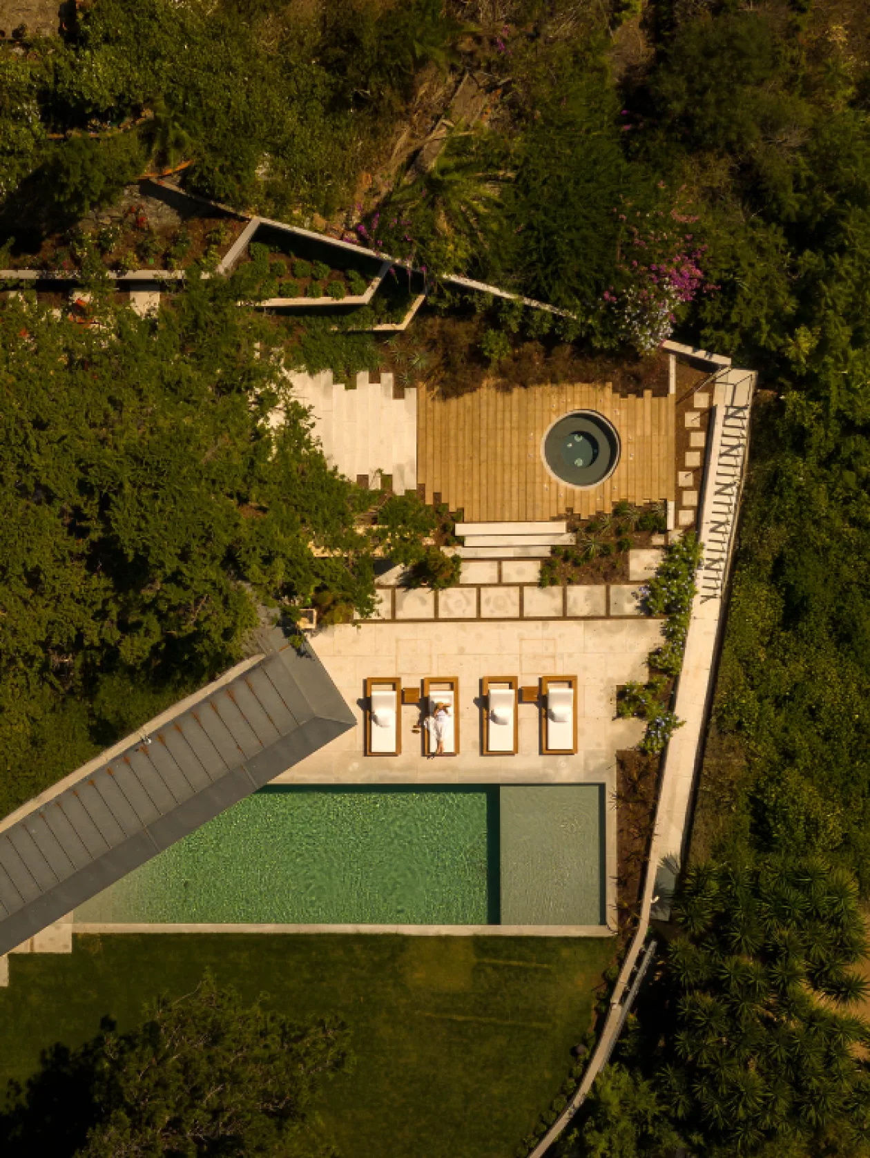 Casa Tejo Modern Living on the Water 06
