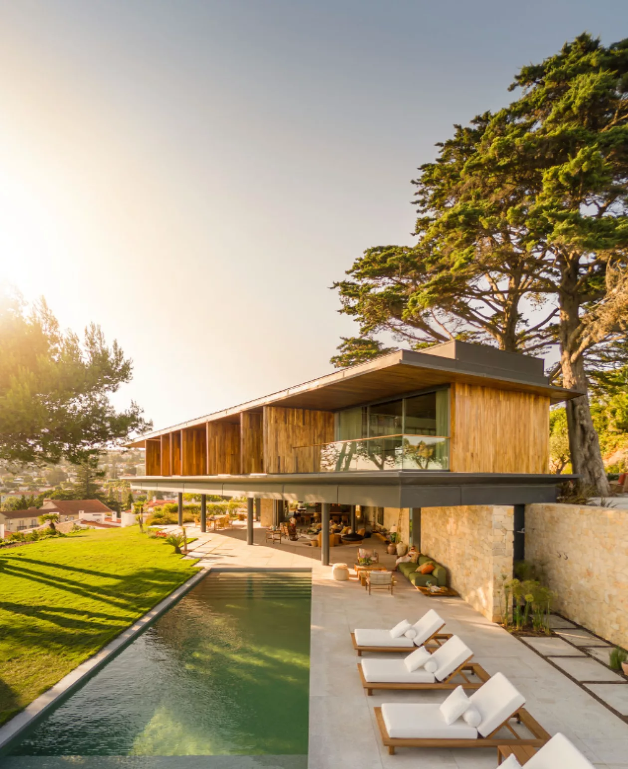 Casa Tejo Modern Living on the Water 03